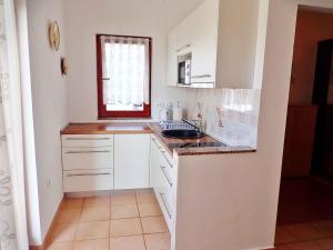 Apartment in Starigrad-Paklenica 43216 