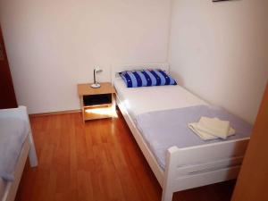 Apartment in Starigrad-Paklenica 43216
