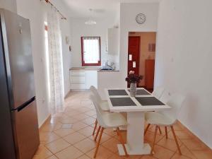 Apartment in Starigrad-Paklenica 43216