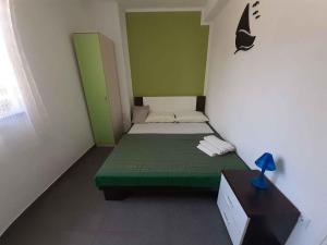 Apartment in Malinska - Insel Krk 43319 