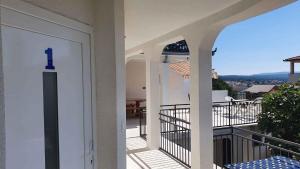 Apartment in Malinska - Insel Krk 43319 