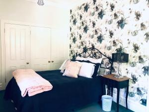 Pool Queen Bedroom Suite