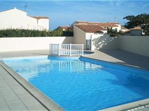 Maisons de vacances Maison Saint-Denis-d'Oleron, 2 pieces, 6 personnes - FR-1-246A-154 : photos des chambres