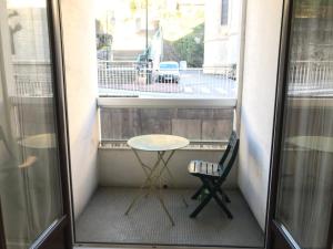 Studio spacieux avec balcon et fibre WiFi, pour 1-2 personnes - FR-1-555-73