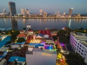 Pooltop Phnom Penh - Tep Muntrey