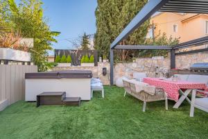 Villas GROUND FLOOR VILLA GRAZIELLA 200 M FROM THE BEACH : photos des chambres