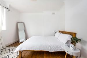 Railway Cottage, Port Sunlight - Stanley-Stays