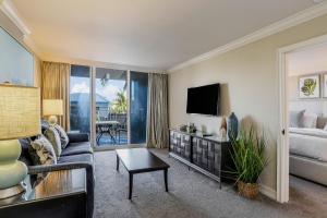 Marco Beach Ocean Resort 607