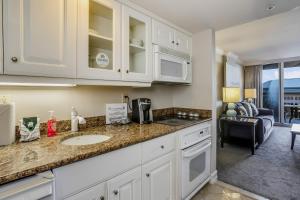 Marco Beach Ocean Resort 607