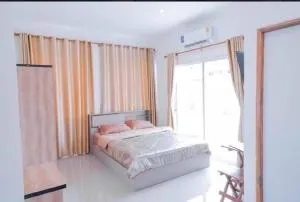 Huen Raya - เฮือนรายา - San Pāyang