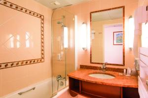 Hotels Hotel Vacances Bleues Villa Modigliani : Chambre Double à Occupation Simple