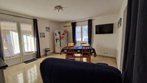 rêve méditerranéen, Le bonheur est dans ma maison