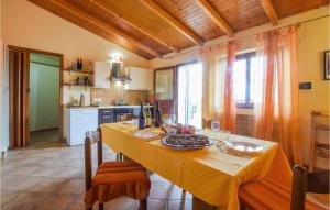 2 Bedroom Beautiful Home In Santa Lucia Del Mela img12
