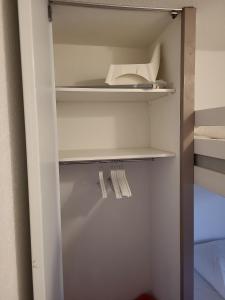 Appartement Hauteurs Super Besse - 4 personnes -Piscine & Garage