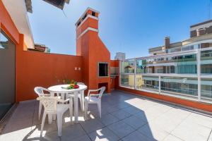 Espaçosa Cobertura Duplex com Piscina Privativa