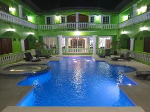 PESHERES INN & SPA - Crown Point