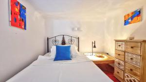 Royal mansion in Unirii Square