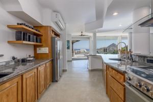 The one and only Pedregal Hollywood House