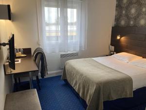 Hotels The Originals City, Hotel du Chateau, Pontivy (Inter-Hotel) : photos des chambres