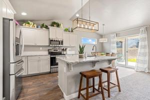 Brand New Valley View Caldwell home