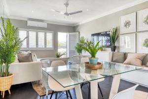 Backup-Powered Elegant Promenade Retreat