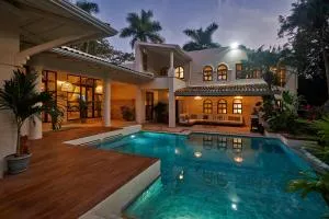 Oceana - Beachfront Villa - Carmen