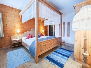 Suite with Terrace room in Partenerhof