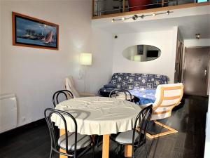 Quiberon - Studio mezzanine rénové 40m² pour 4 pers - Vue mer et parking - FR-1-478-24