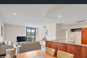 Three bedroom apartment in Sebel complex- on site restaurant, room service, gym and parking