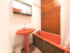 Appartements Studio cabine 6 pers avec balcon et vue sur pistes - FR-1-457-202 : photos des chambres