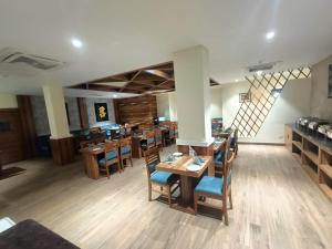 HOTEL GOLDEN ORCHID
