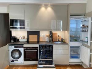 Coeur de Montorgueil angle Tiquetonne ensoleillé