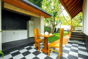 Kurumba Luxury Cabin
