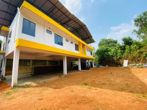 Erumely Central Homes