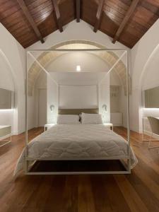 Deluxe Double Room with Balcony room in Hotel Saraceno Al Faro