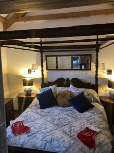 1 Bed Flat - Sleeps 4 - Garden - Parking - Wifi