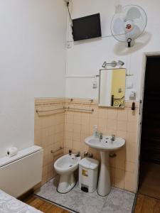 Quarto Casal room in Pensao Residencial Flor dos Cavaleiros