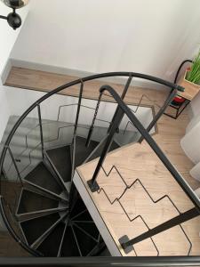 Zair Fireplace Apartments