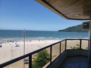 Apto Frente e Vista Inteira Mar em Balneario Camboriu Deslumbrante e Aconchegante