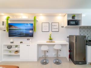 Infini by J&J ( Persimmon Studio . WiFi . Pool )