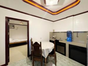 Laras Guesthouse Siargao