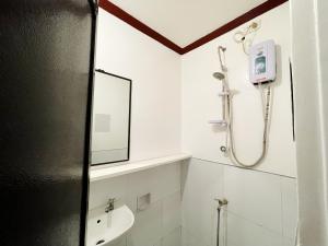 Laras Guesthouse Siargao