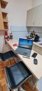 Design Apartment BUSINESS LUX 4 STAR "RIO" Completely Business LUX place in the City Center & FREE INCLUDED Industry optical WiFi & NETFLIX & Keyless code entry & FULL SMART APP & Kitchen & Washing machine & Wide terrace & SECURE 2 Parking place