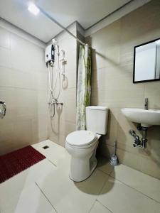 At Home Condo With Free Pool Access