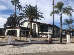 Riverside Lake Mathews Resort