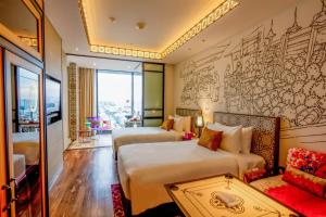 2 Twin Beds Standard Heritage View
