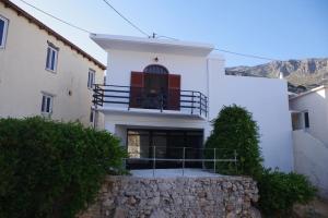 Kabana, a unique house in Sellia