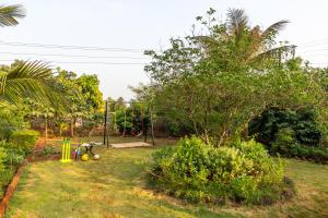 SaffronStays Apricus Farm - 4BHK Veg Estate with Pool, Yoga & Garden