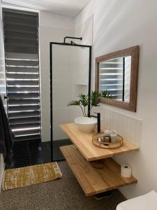 Sunny Simbithi Estate