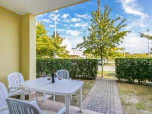 Apartment Robinia-Pinetine-4 by Interhome